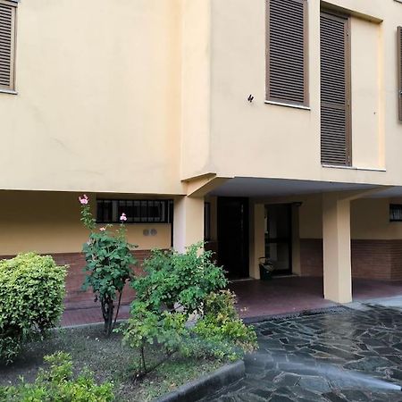 Chez Elisa Zona Sobborghi Monza Brianza , Italia Lägenhet Exteriör bild